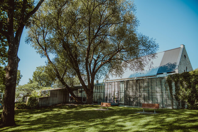 Parc du Capitaine-Bernier derrière L'Anglicane&nbsp;&nbsp;&nbsp;&copy; S.Allard