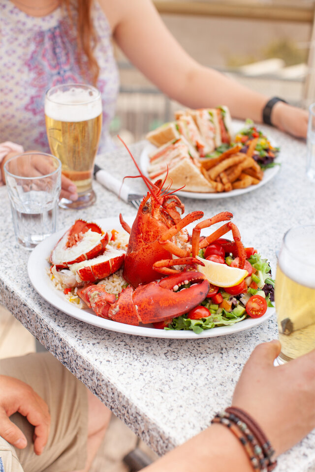 Fruits de mer sur la terrasse&nbsp;&nbsp;&nbsp;&copy; R.St-Laurent