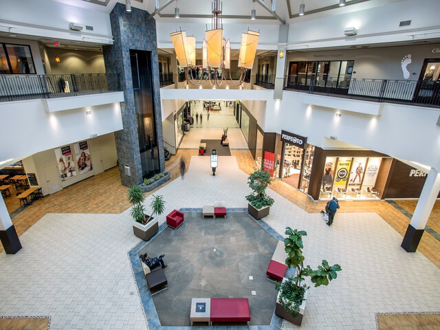 Atrium&nbsp;&nbsp;&nbsp;&copy; Les Promenades Beauport