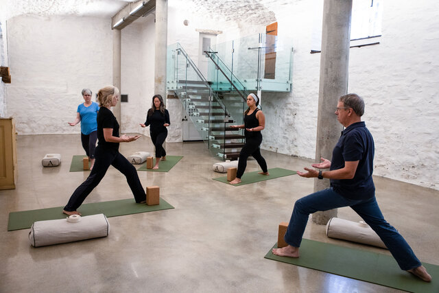 Yoga dans les voûtes&nbsp;&nbsp;&nbsp;&copy; Le Monastère des Augustines