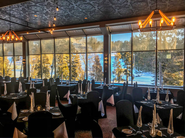 Salle à manger&nbsp;&nbsp;&nbsp;&copy; Auberge Val Saint-Côme