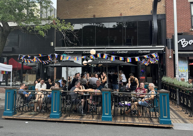 Terrasse en été&nbsp;&nbsp;&nbsp;&copy; Bar le Cocktail