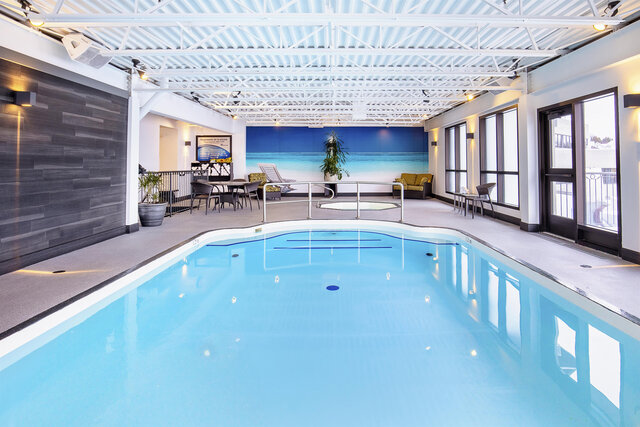 Piscine intérieure&nbsp;&nbsp;&nbsp;&copy; Agence Alma