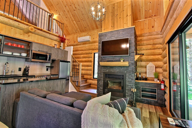 Le Charpentier - Aire de vie&nbsp;&nbsp;&nbsp;&copy; Au Chalet en Bois Rond