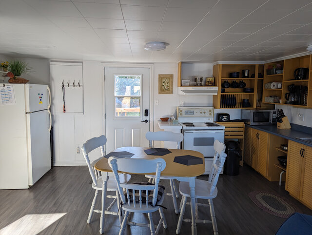 Salle à manger&nbsp;&nbsp;&nbsp;&copy; Les Chalets Maric