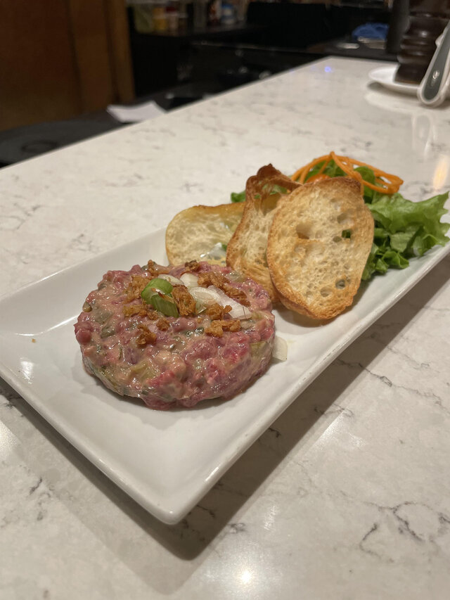 tartare de boeuf classique&nbsp;&nbsp;&nbsp;&copy; Da pietro