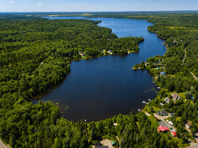 Lac Labrecque&nbsp;&nbsp;&nbsp;&copy; Municipalité de Labrecque