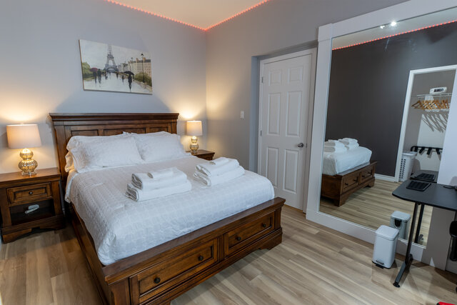 Chambre 2.2&nbsp;&nbsp;&nbsp;&copy; GéniAL Productions