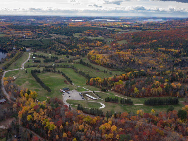 Halte VR Rivière Coulonge photo aérienne vers le sud&nbsp;&nbsp;&nbsp;&copy; Gilles Ruest