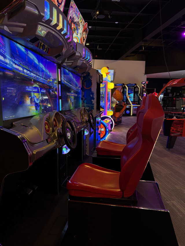 Arcade&nbsp;&nbsp;&nbsp;&copy; Jay