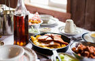 Repas traditionnel&nbsp;&nbsp;&nbsp;&copy; Cabane Osias