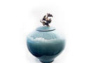 Urne caresse bronze et porcelaine © M.Lemire