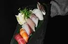 Kyo Bar Japonais - Plateau de 7 nigiri © Karolina Jez