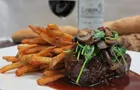 Steak frites © Auberge Château Lamontagne