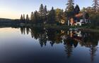 Chalets au bord de l'eau&nbsp;&nbsp;&nbsp;&copy; A-M.Blouin