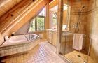Les Vétérans - Salle de bain attenante&nbsp;&nbsp;&nbsp;&copy; Au Chalet en Bois Rond