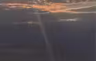 coucher soleil jaune&nbsp;&nbsp;&nbsp;&copy; Cat Thibeault