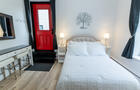 Chambre 1.2 © GéniAL Productions