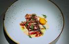 Tataki de thon bacon glacé à l’érable jaune d’œuf confit au balsamiques sauce vi&nbsp;&nbsp;&nbsp;&copy; Kevin Jacinto