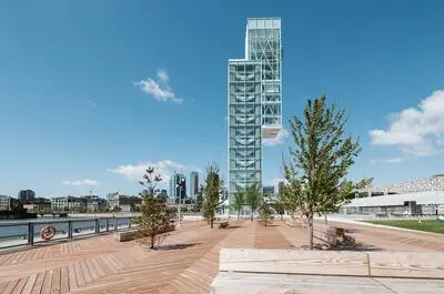 Tour du Port de Montréal