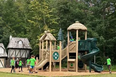 Jardins, sentiers et aire de jeux de la Cité de l&rsquo;énergie