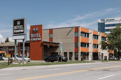 HÔTEL DAUPHIN ST-HYACINTHE