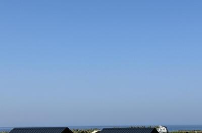 CAMPING AU BORD DE LA MER