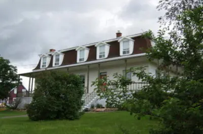 LE CAFÉ DE LA TRAVERSE