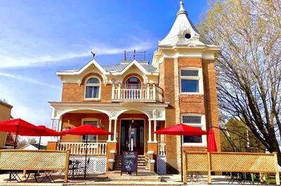 MANOIR DES CURIOSITÉS