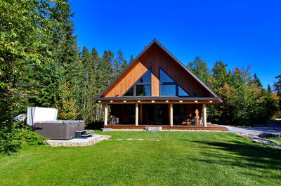 ABÉNAKI – AU CHALET EN BOIS ROND