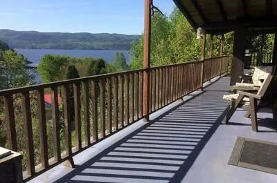 CHALET LE HAUT-PERCHÉ SUR LE FJORD