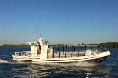 Navette fluviale Vieux-Port de Montréal / Pointe-aux-Trembles / Varennes