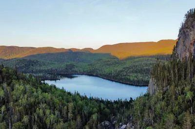 DOMAINE DU LAC BROUILLARD – AUBERGE BORÉALE DE CHARLEVOIX