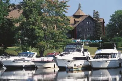 Yacht Club – Fairmont Le Château Montebello
