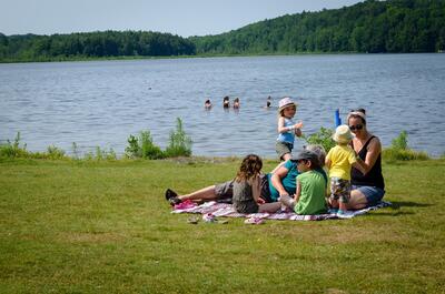 Plage municipale (Lac Waterloo)