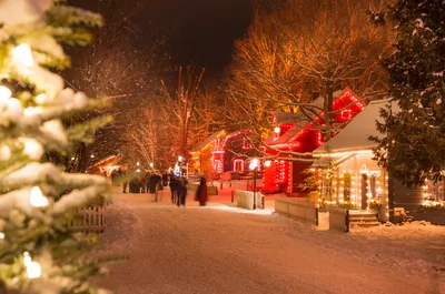 Le Village illuminé Desjardins du Village Québécois d&rsquo;Antan