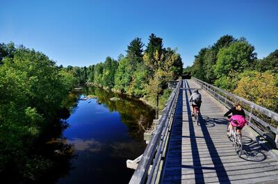 Axe Danville – Val-des-Sources / Vélo
