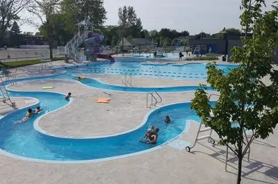 Complexe aquatique extérieur Beau-Château