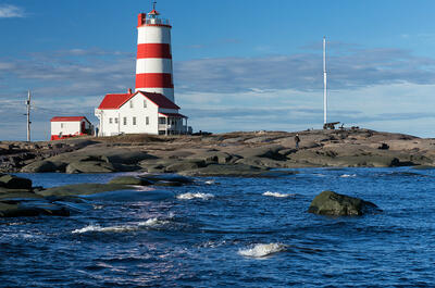 Phare de Pointe-des-Monts