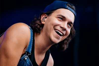 Après la parution de L’amour, un second album unanimement encensé, William Cloutier part en tournée au printemps 2026  !