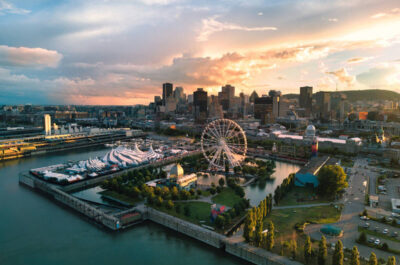 Vieux-Port de Montréal et centre-ville au coucher du soleil